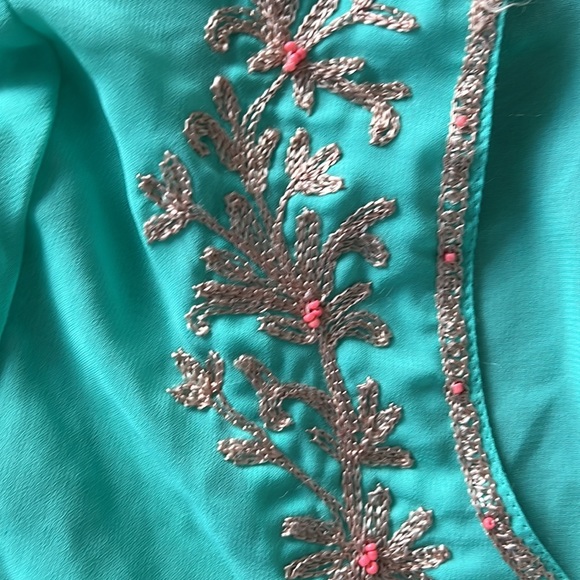 Size medium sheer beach cover up. Never warm. Bright vibrant color - Picture 2 of 3